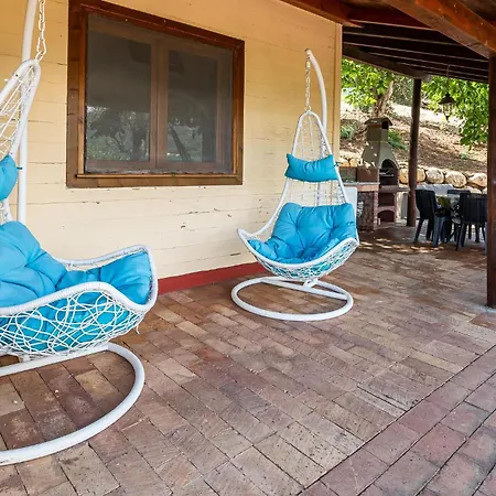 Cozy In With Jacuzzi Holiday home *